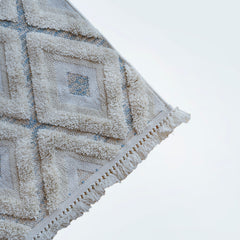 Mirna Rug – The Elegance of Geometric Patterns