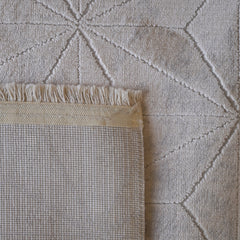 Neum Rugs